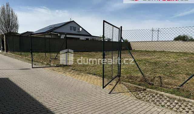 Prodej stavebního pozemku 801 m², U Rybníka, Veleň, okres Praha-východ