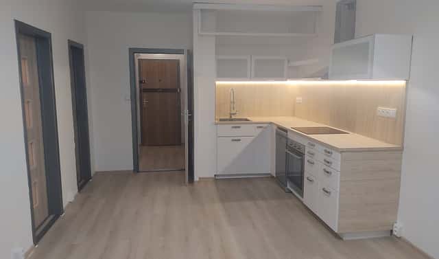 Pronájem bytu 2+kk 43 m², Pirinská, Praha 4 – Modřany