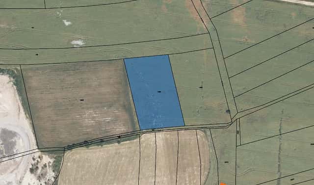 Prodej pole 1 439 m², Horoušany, okres Praha-východ