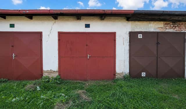 Prodej zděné garáže 18 m2 s vlastním pozemkem, Anenská, Příbram – Příbram IV