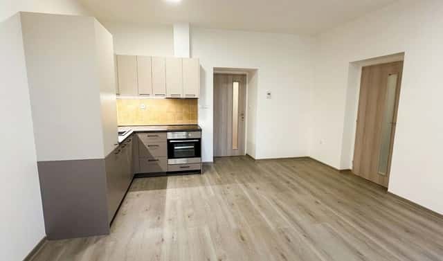 Pronájem bytu 2+kk 44 m², Hýblova, Česká Třebová, okres Ústí nad Orlicí