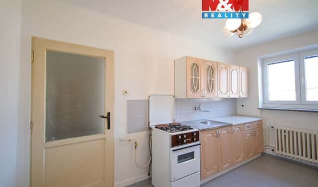 Pronájem bytu 3+1 70 m², Náměstí Míru, Rožnov pod Radhoštěm, okres Vsetín