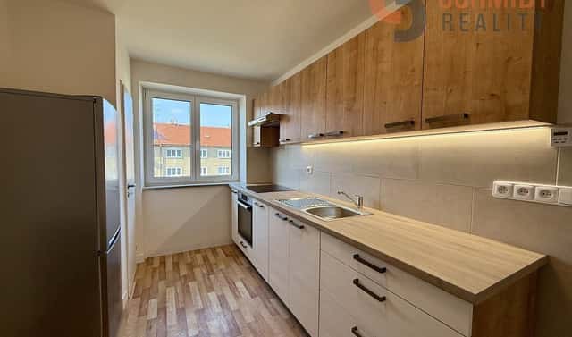 Pronájem bytu 2+1 68 m², Vančurova, Břeclav