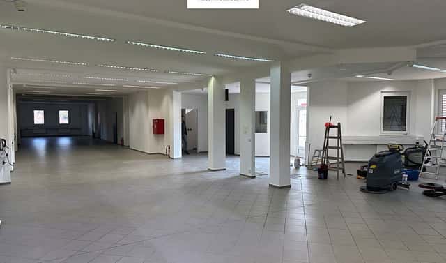 Pronájem obchodních prostor 449 m², Komerční, Nupaky, okres Praha-východ