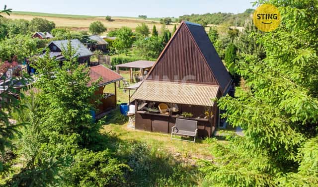 Prodej chaty/chalupy 35 m² s pozemkem 205 m², Kralupy nad Vltavou – Zeměchy, okres Mělník