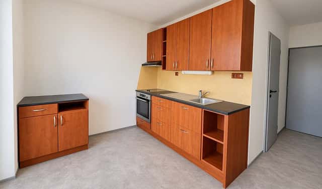 Pronájem bytu 1+1 34 m², sídliště Nádražní, Slavkov u Brna, okres Vyškov