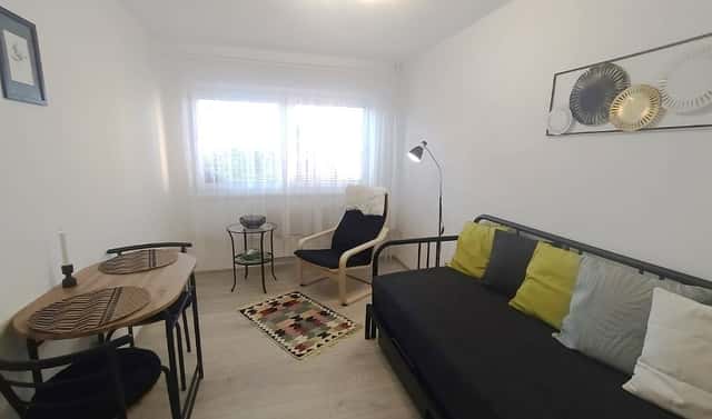 Pronájem bytu 1+kk 20 m², Brigádnická, Brno, okres Brno-město