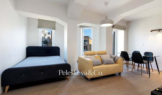 Pronájem bytu 1+kk 38 m², Jankovcova, Praha 7 – Holešovice