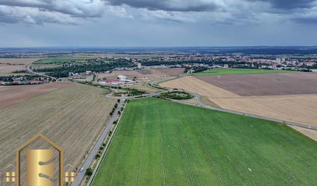 Prodej pole 17 943 m², Dašická, Chrudim – Chrudim IV