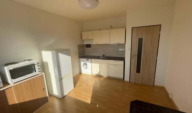 Pronájem bytu 1+kk 18 m², Kamenická, Děčín – Děčín II-Nové Město