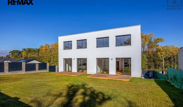 Prodej domu 178 m² s pozemkem 392 m², Vodochody, okres Praha-východ