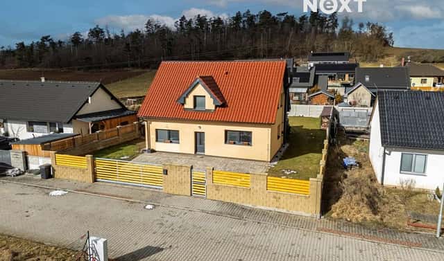 Prodej domu 130 m² s pozemkem 688 m², Králův Dvůr – Křižatky, okres Beroun
