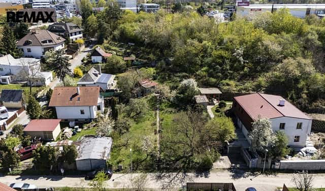 Prodej stavebního pozemku 763 m², Praha 5
