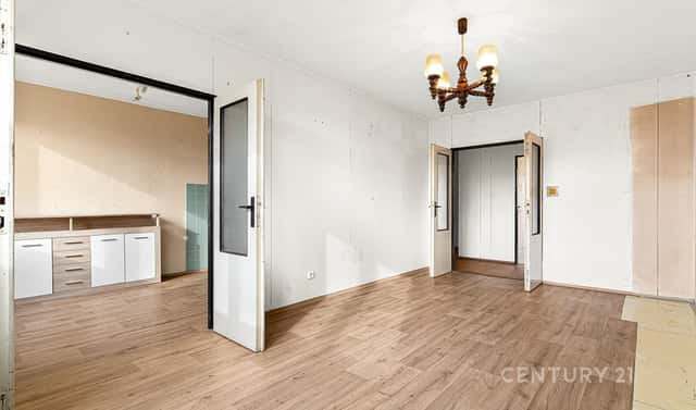 Prodej bytu 3+1 68 m², Hřebečská, Kladno – Kročehlavy