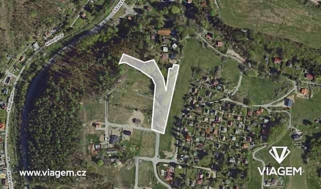 Prodej lesa 1 515 m², Stříbrná Skalice, okres Praha-východ