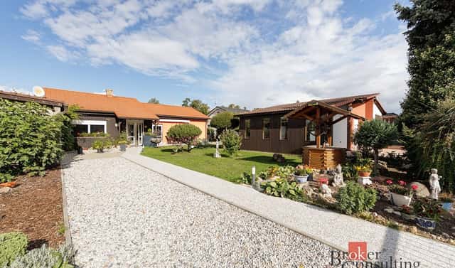 Prodej domu 286 m² s pozemkem 868 m², Jiřího Wolkera, Žatec, okres Louny