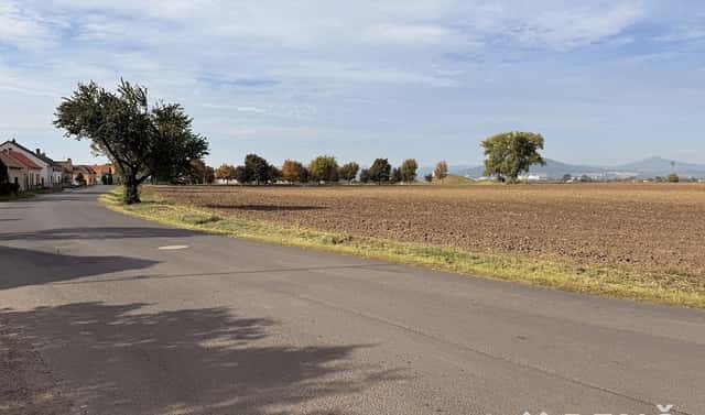 Prodej stavebního pozemku 25 590 m², Terezín – Nové Kopisty, okres Litoměřice