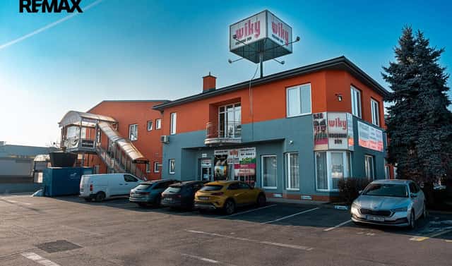 Pronájem obchodních prostor 457 m², V Oblouku, Průhonice, okres Praha-západ