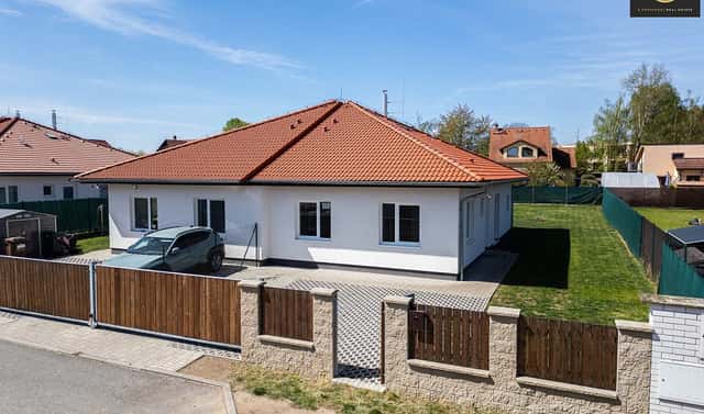 Prodej domu 93 m² s pozemkem 500 m², Svatojiřská, Velvary, okres Kladno
