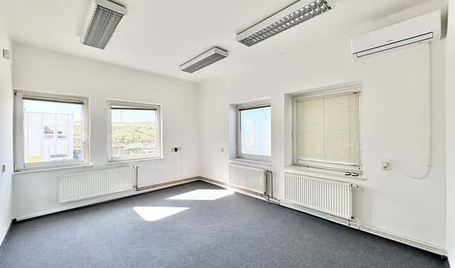 Pronájem kanceláře 58 m², Kaštanová, Brno – Brněnské Ivanovice, okres Brno-město