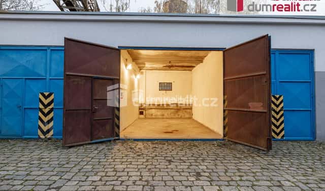 Pronájem garáže, 24 m2 Slaný, Netovická, Slaný, okres Kladno
