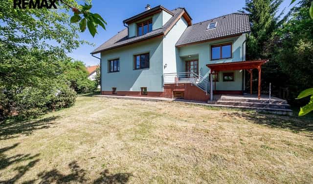 Prodej domu 210 m² s pozemkem 1 140 m², Antonína Hodného, Praha 9 – Běchovice
