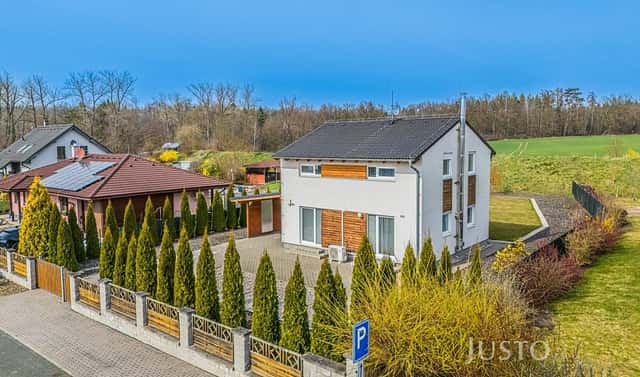 Prodej domu 117 m² s pozemkem 1 389 m², Blešno, okres Hradec Králové