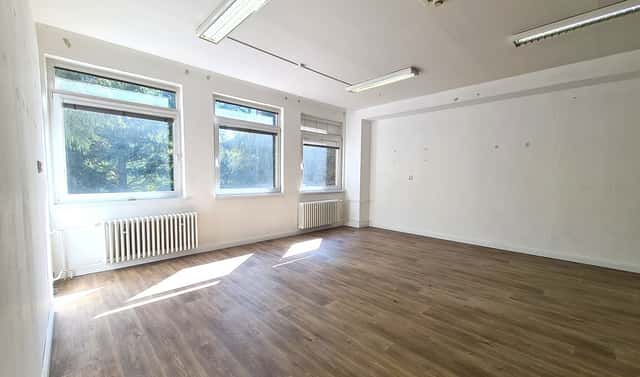 Pronájem kanceláře 250 m², Polenská, Jihlava