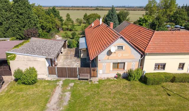 Prodej domu 112 m² s pozemkem 1 855 m², Kouty, okres Nymburk
