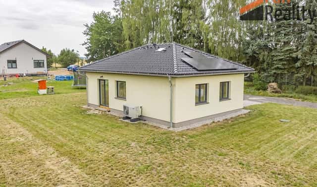 Prodej domu 68 m² s pozemkem 858 m², Luštěnice, okres Mladá Boleslav