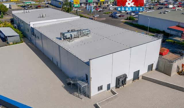Pronájem skladovacích prostor 2 200 m², Karlova, Cheb