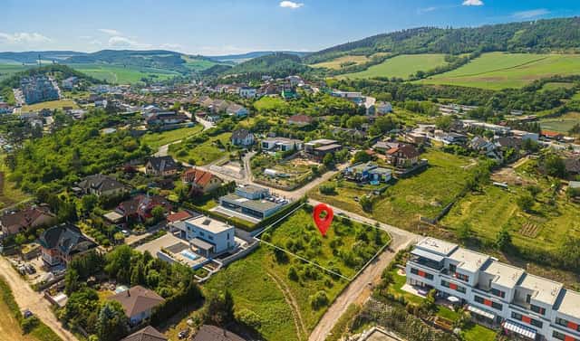 Prodej stavebního pozemku 1 054 m², Beroun