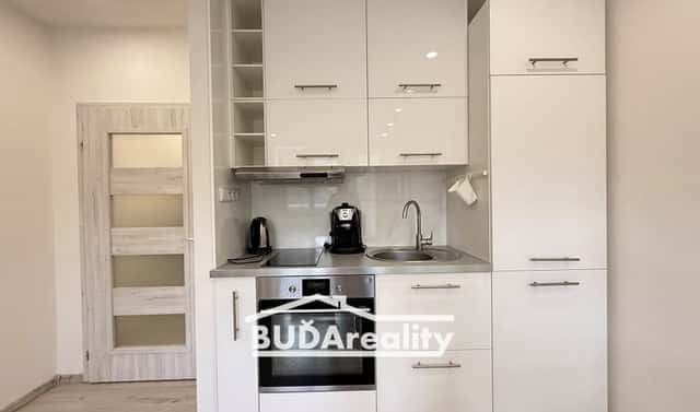 Prodej bytu 1+kk 27 m², Ševcovská, Zlín