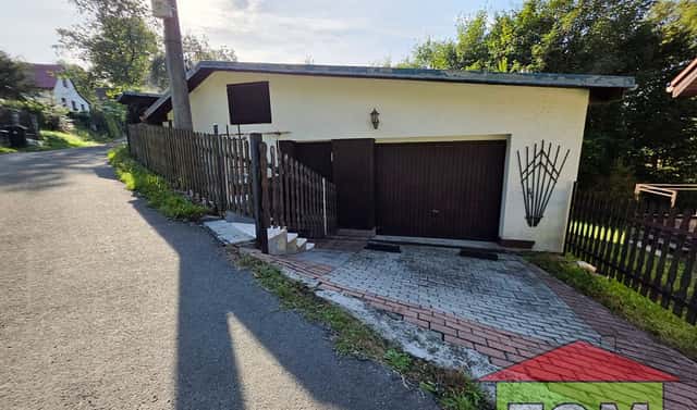 Prodej chaty/chalupy 65 m² s pozemkem 295 m², Oznice, okres Vsetín