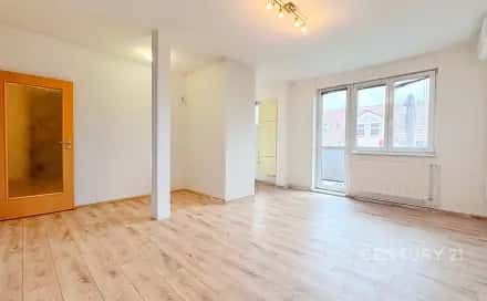 Pronájem bytu 1+kk 38 m², Souběžná, Brno – Židenice, okres Brno-město