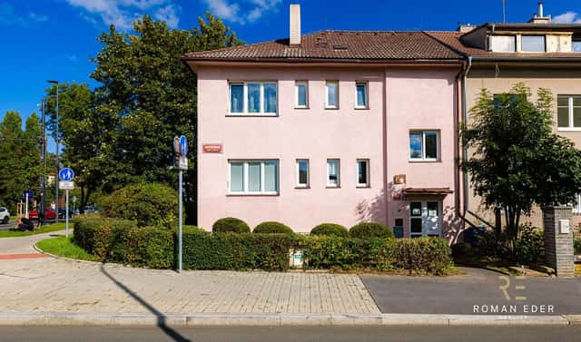 Prodej domu 278 m² s pozemkem 273 m², Hostouňská, Praha 6 – Liboc