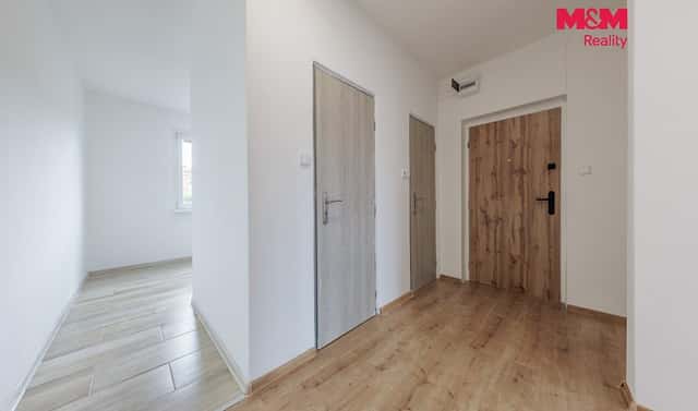 Prodej bytu 2+1 55 m², Rooseweltova, Sokolov