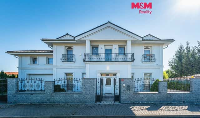 Prodej domu 356 m² s pozemkem 762 m², U Váhy, Šestajovice, okres Praha-východ