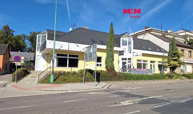Pronájem obchodních prostor 24 m², Kozelkova, Chlumec nad Cidlinou – Chlumec nad Cidlinou IV, okres Hradec Králové
