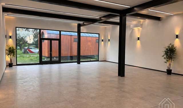 Pronájem obchodních prostor 124 m², V olšinách, Praha 10 – Strašnice