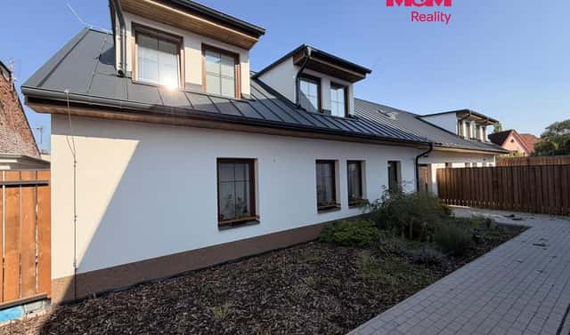 Pronájem bytu 3+kk 75 m², Mrštíkovo nám., Olomouc – Hejčín