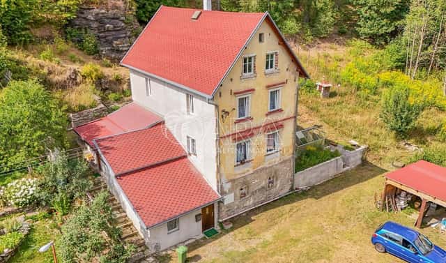Prodej domu 306 m² s pozemkem 954 m², Podhradí, okres Cheb