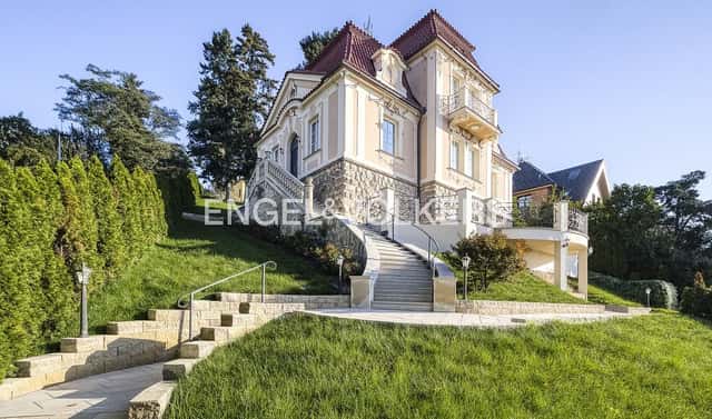 Prodej domu 345 m² s pozemkem 1 347 m², Na Krocínce, Praha 9 – Vysočany