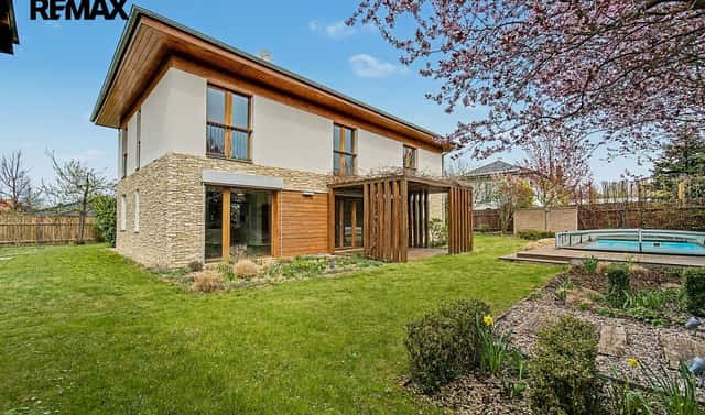 Pronájem domu 188 m² s pozemkem 961 m², Herink, okres Praha-východ