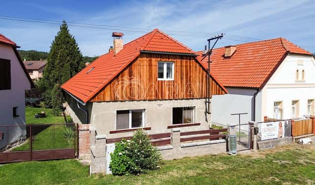 Prodej domu 200 m² s pozemkem 326 m², Chlumany, okres Prachatice