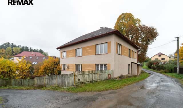 Prodej domu 200 m² s pozemkem 895 m², Rovečné – Malé Tresné, okres Žďár nad Sázavou