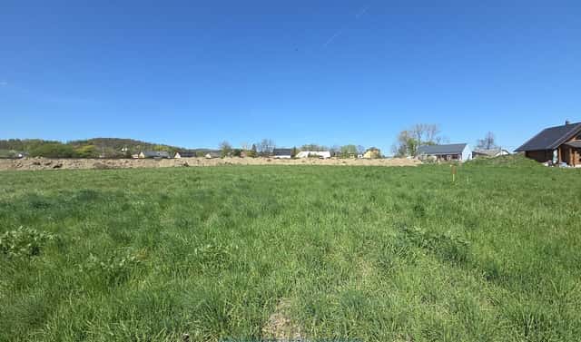 Prodej stavebního pozemku 700 m², Krásné Loučky, Krnov – Krásné Loučky, okres Bruntál