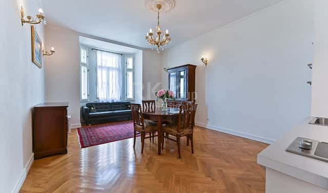 Pronájem bytu 3+kk 88 m², Vozová, Praha 2 – Vinohrady