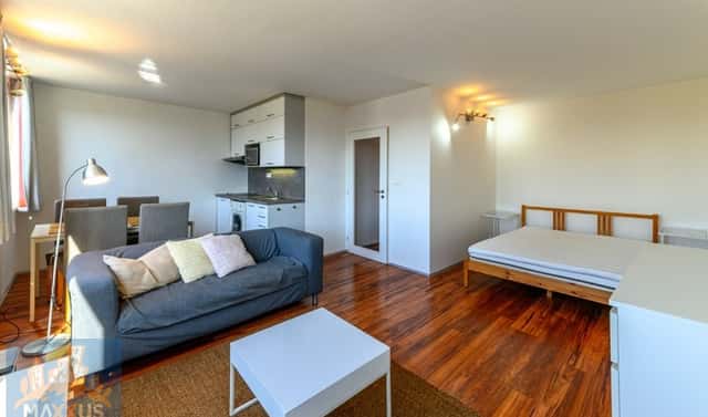 Pronájem bytu 1+kk 37 m², Molákova, Praha 8 – Karlín