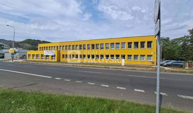 Pronájem kanceláře 16 m², Přístavní, Ústí nad Labem – Krásné Březno